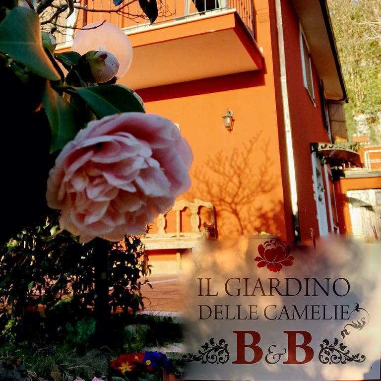 B&B Il Giardino Delle Camelie ปาเลสตรินา ภายนอก รูปภาพ