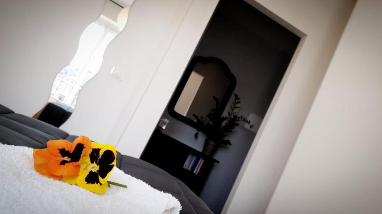 B&B Il Giardino Delle Camelie ปาเลสตรินา ภายนอก รูปภาพ